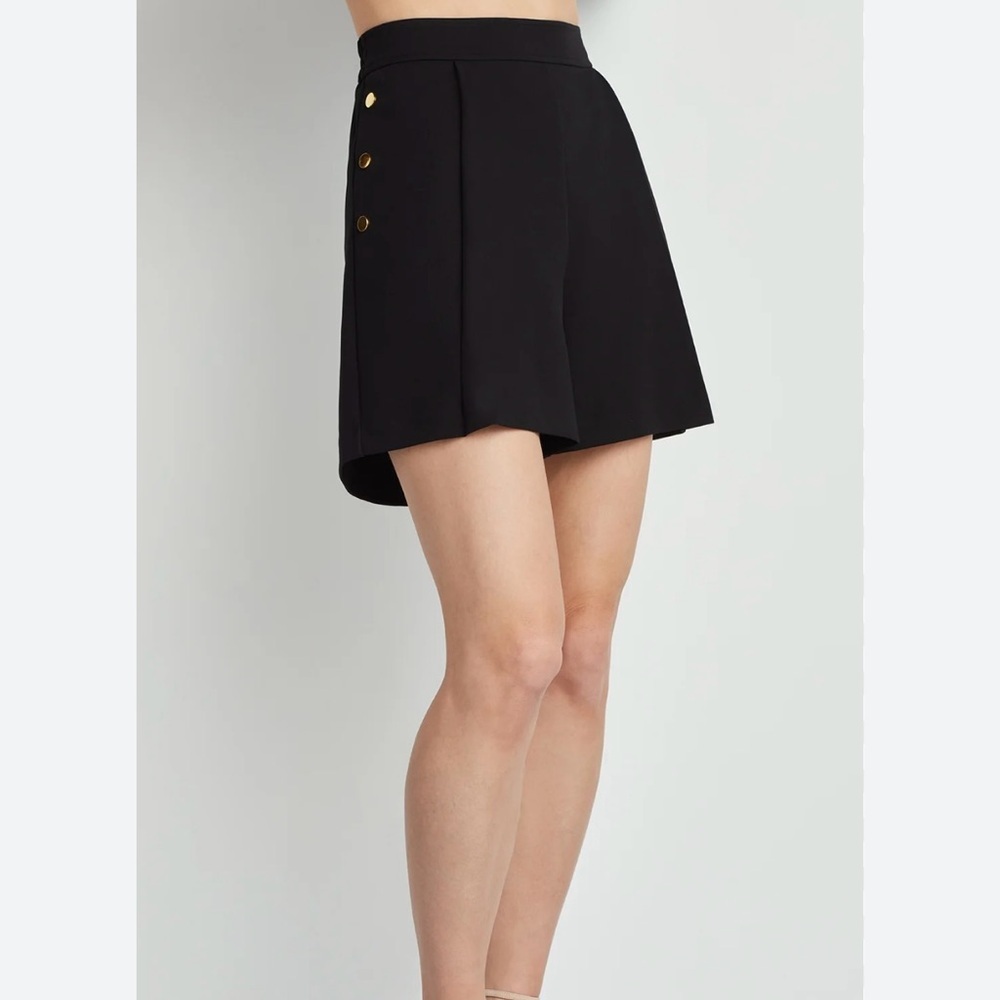 Ellen Tracy Classic Black Sailor Shorts